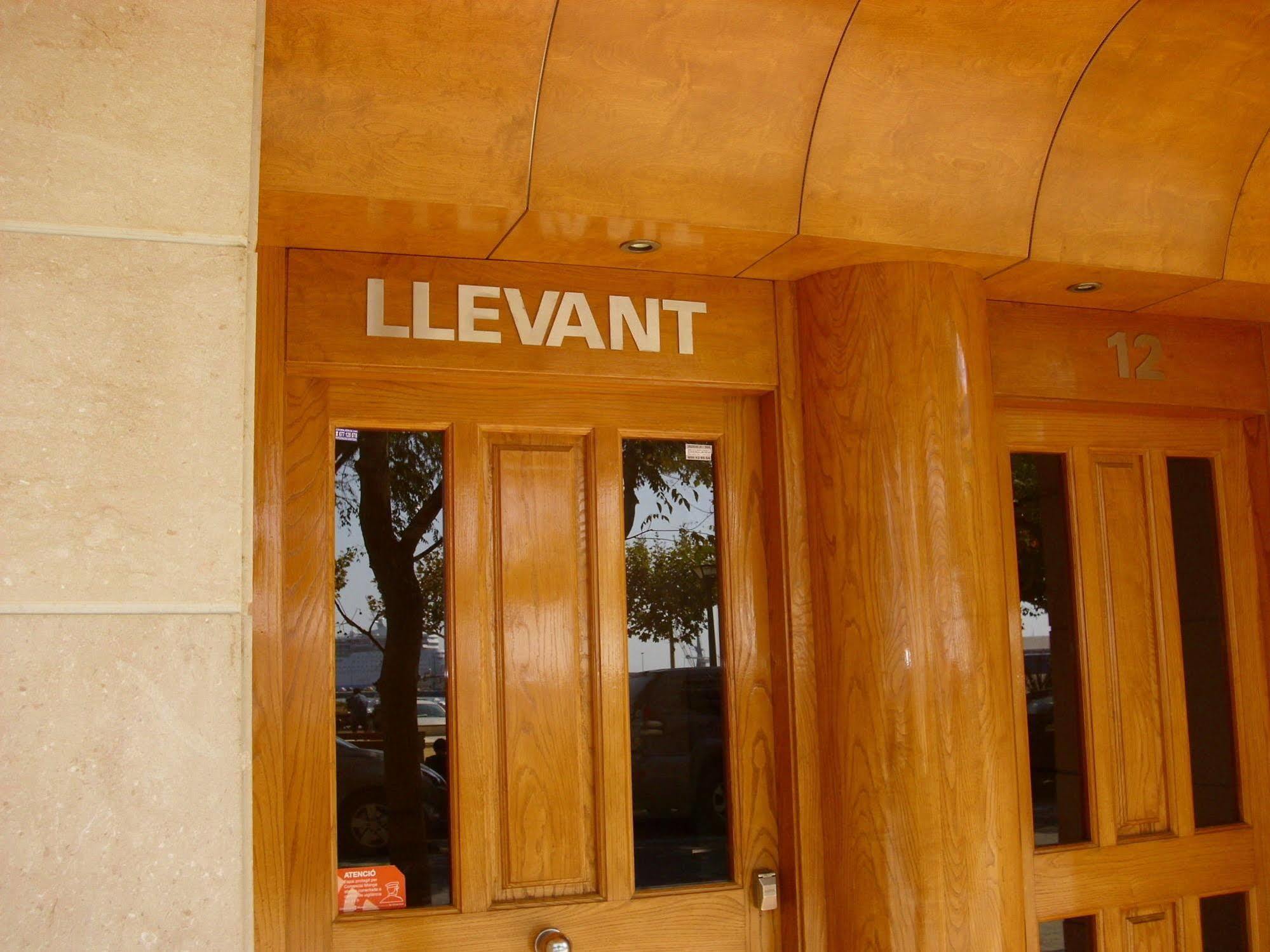 Edifici Llevant I Ponent Palamós Buitenkant foto
